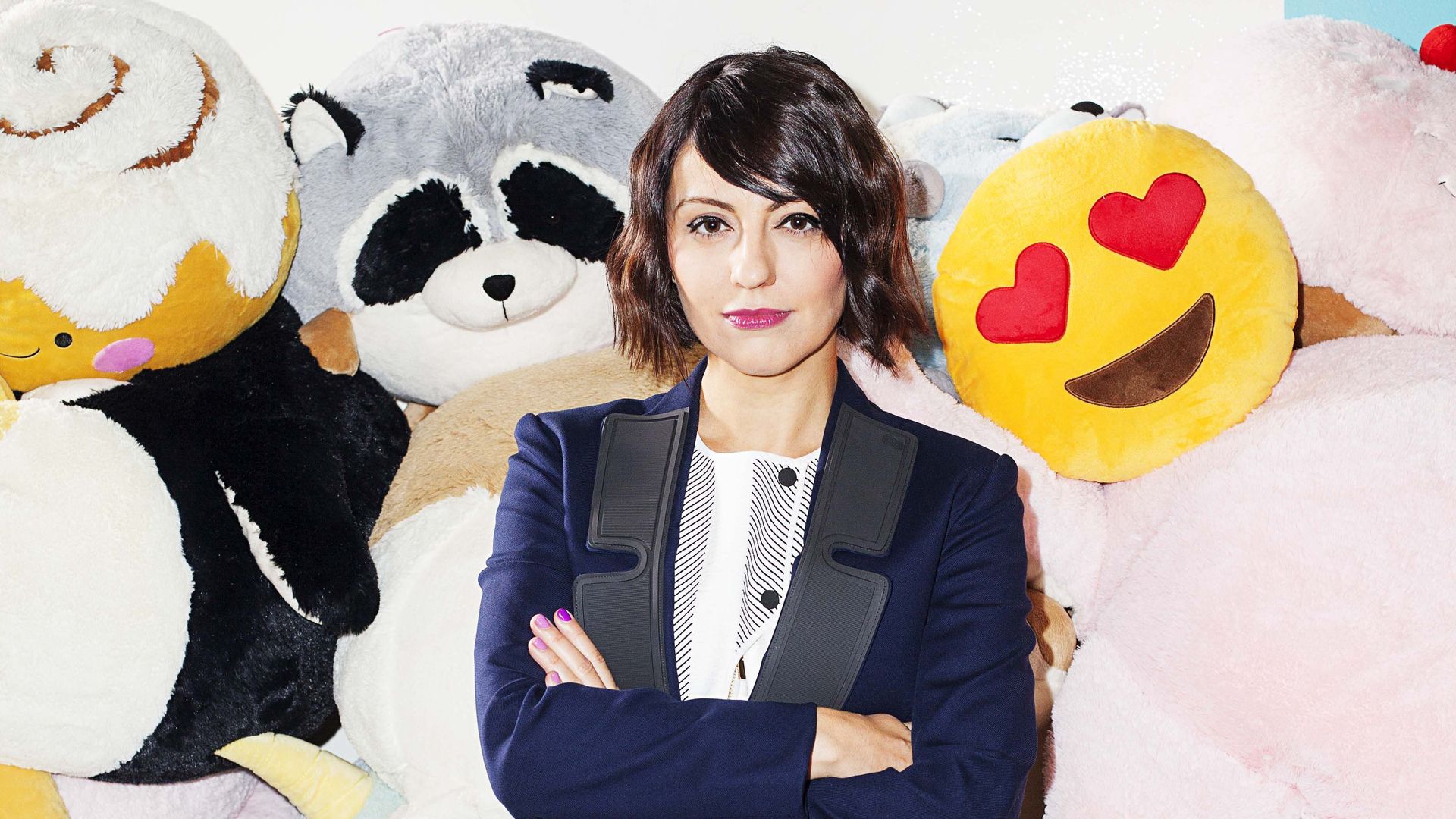 Textile, Stuffed toy, Plush, Toy, Blazer, Fur, Button, Panda, Pocket,