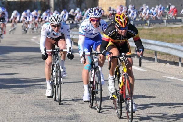 Devolder leads the break