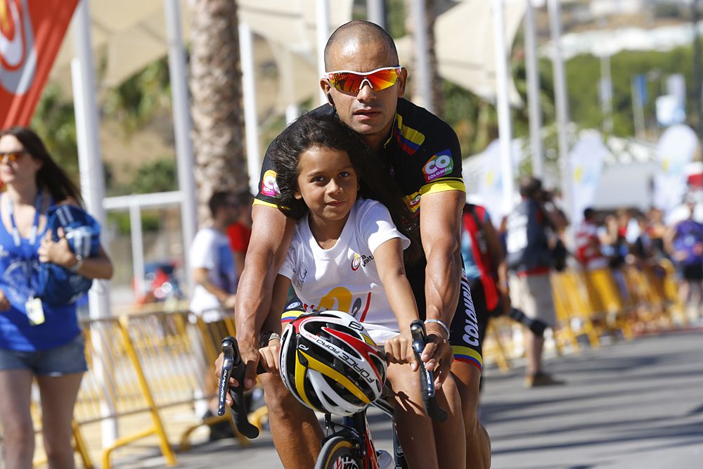 Leonardo Duque has a passenger