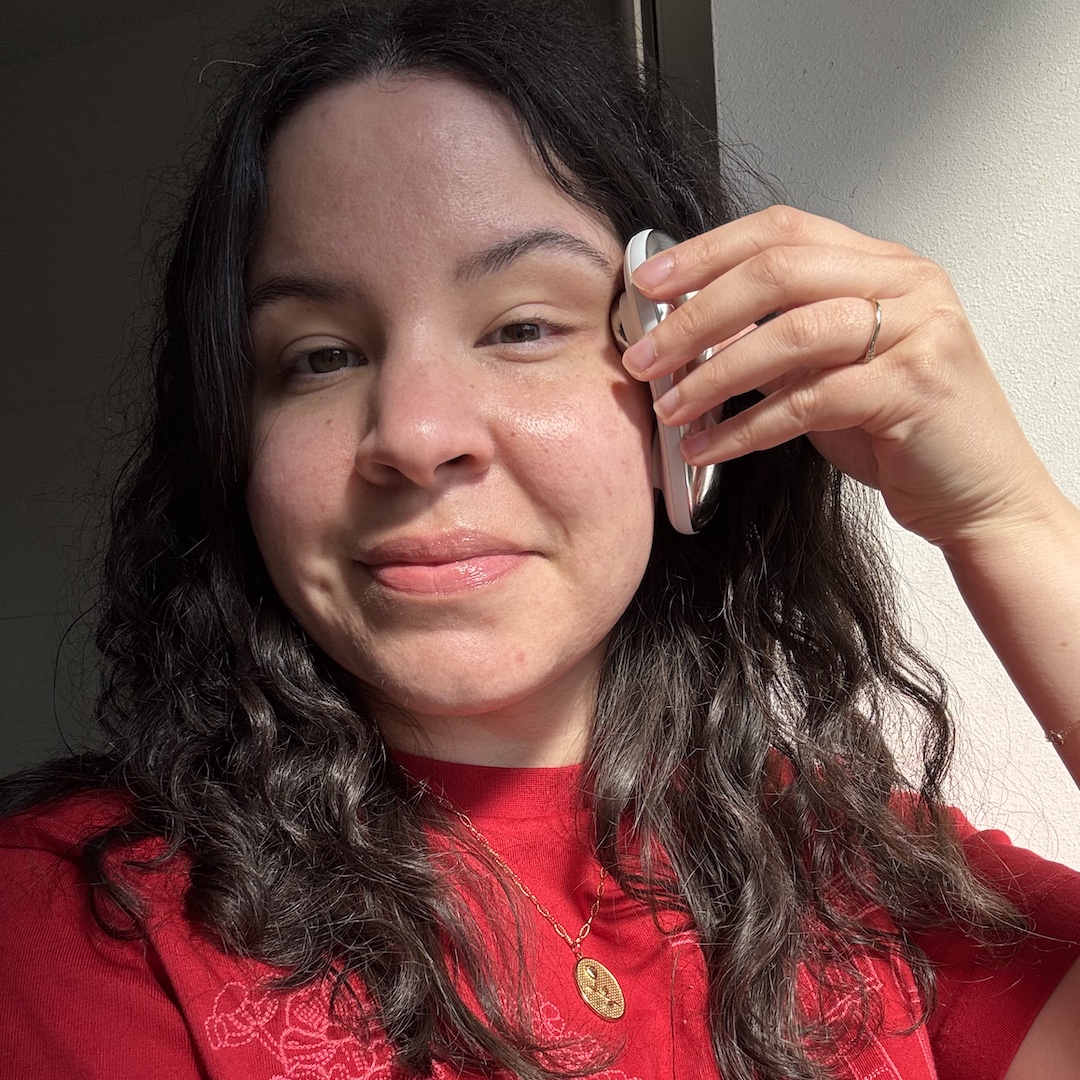 Mica Ricketts testing best facial sculpting tools