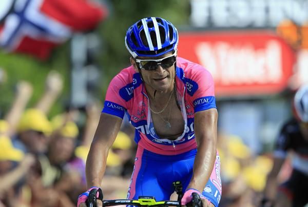 Michele Scarponi (Lampre-ISD) finished in second place on stage 10, three seconds behind winner Thomas Voeckler.