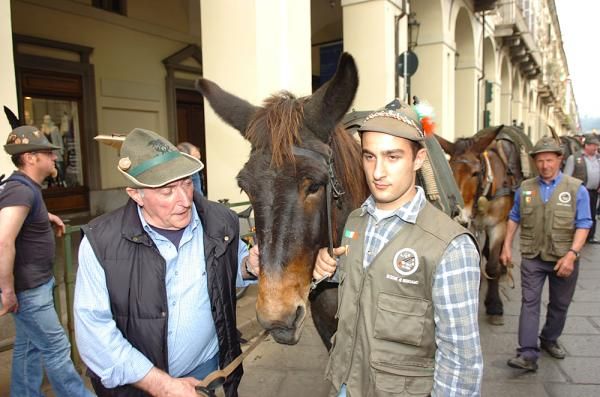 The Alpini were honored at the Giro presentation