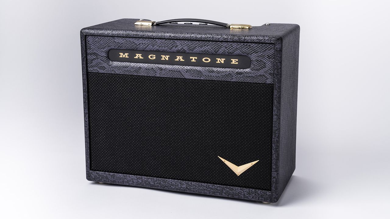 Magnatone Slash the Lil&rsquo; Viper 8-watt combo amp press image