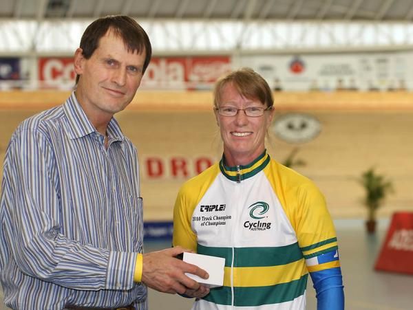 Cycling Australia president Klaus Mueller with Para cyclist champion of champions Susan Powell