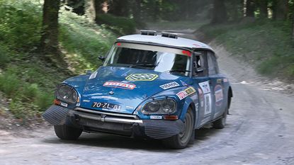 Citroen DS rally car