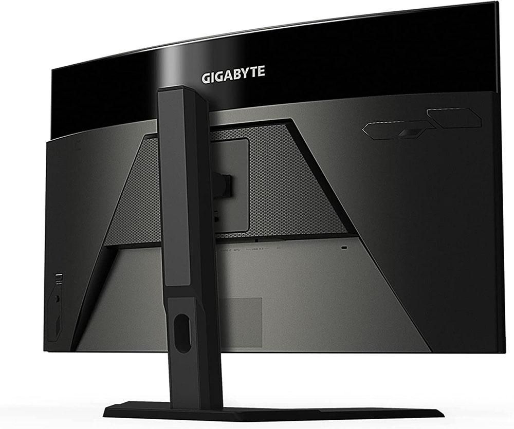 Gigabyte M32UC