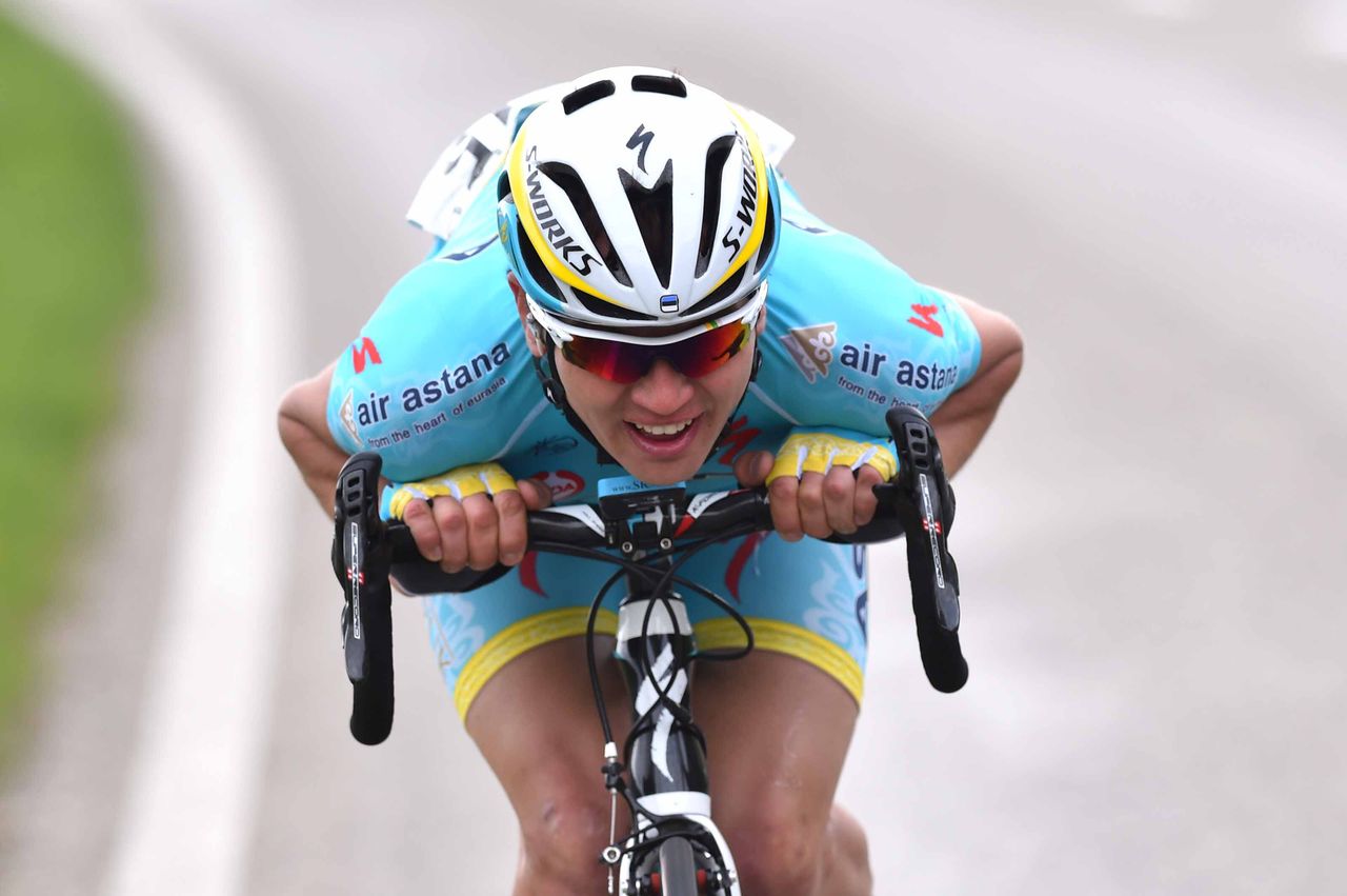 Rein Taaramae (Astana) on the attack.