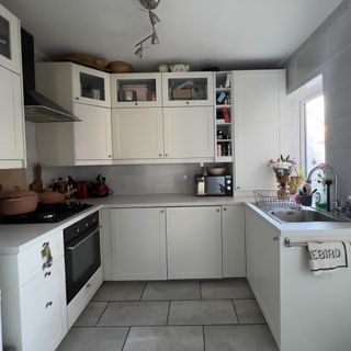 kitchen before with white cabinets