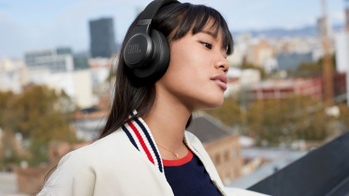 jbl live pro plus
