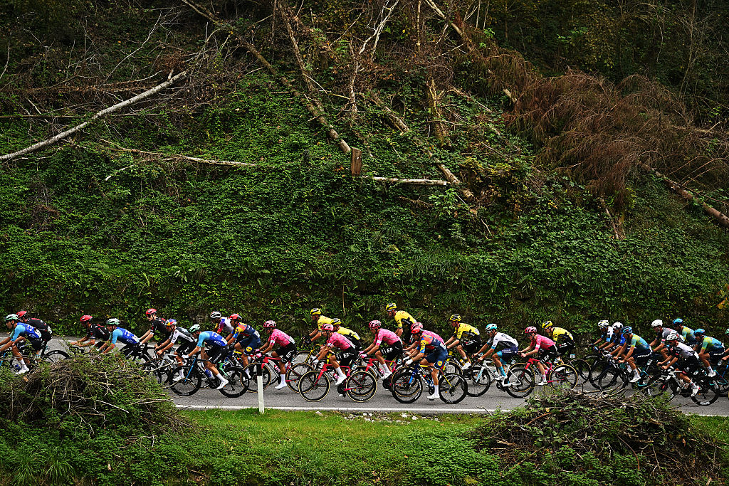 BERGAMO, ITALY - OCTOBER 11: A general view of the peloton passing through a landscape during the 119th Il Lombardia 2025 a 241km one day race from Como to Bergamo on October 11, 2025 in Bergamo, Italy. (Photo by Dario Belingheri/Getty Images)