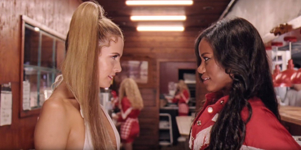 Taylour Paige and Riley Keough in Zola