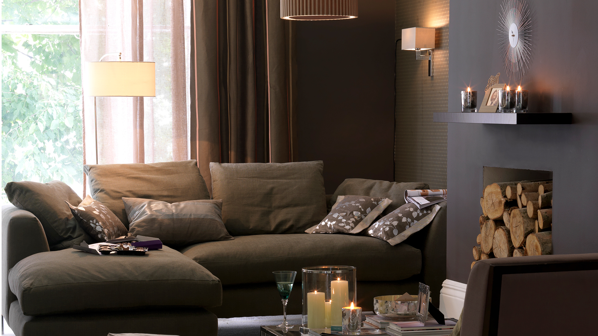 Brown living room with layered lighting to make it cosy