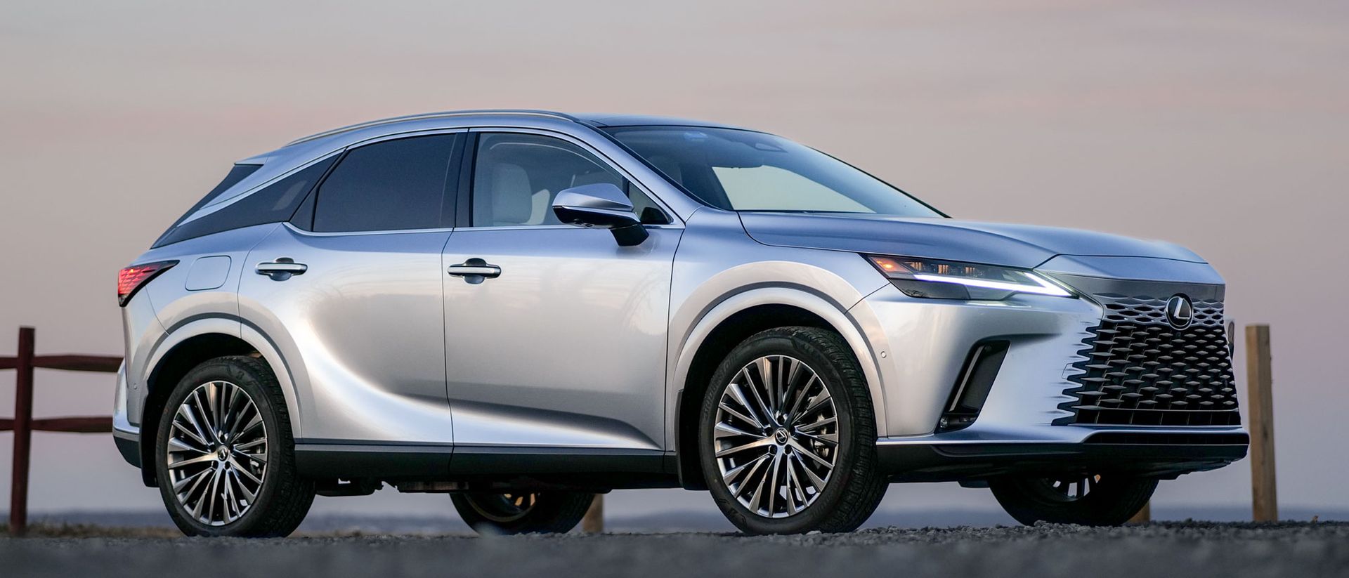I drove a Lexus RX450h+ for