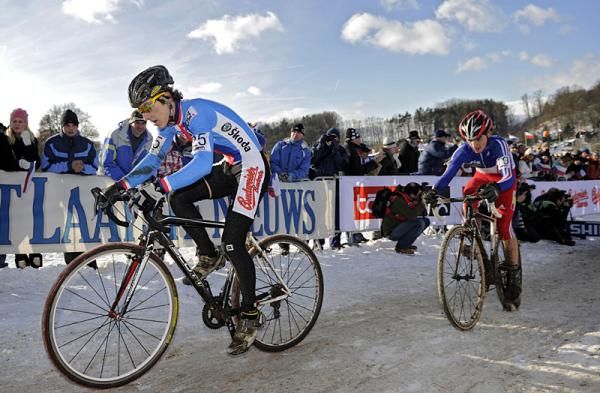 Tomas Paprstka (Czech Republic) puts the pressure on Julian Alaphilippe (France)