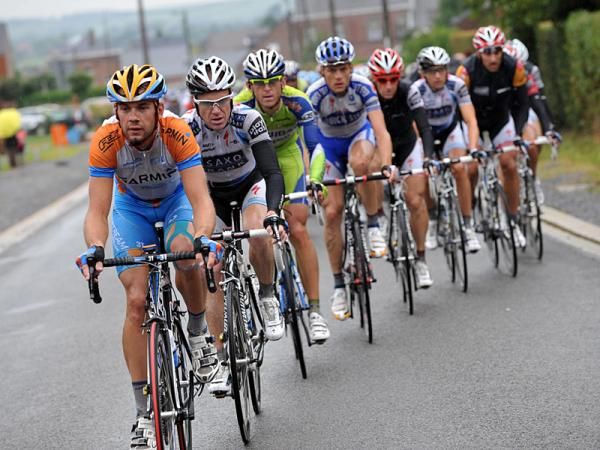 Martijn Maaskant (Garmin-Slipstream) leads the group.