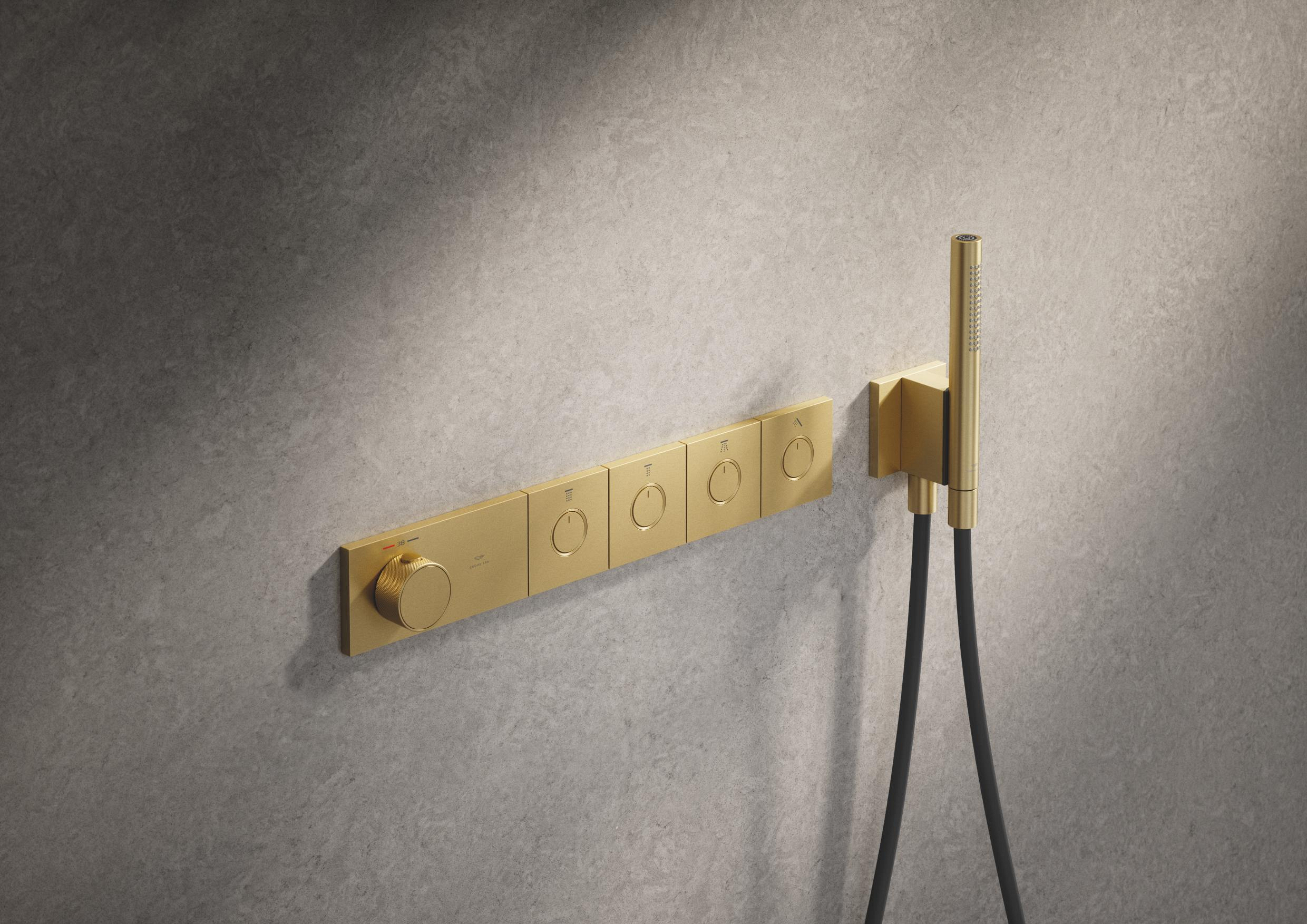 Grohtherm aqua tiles in cool sunrise