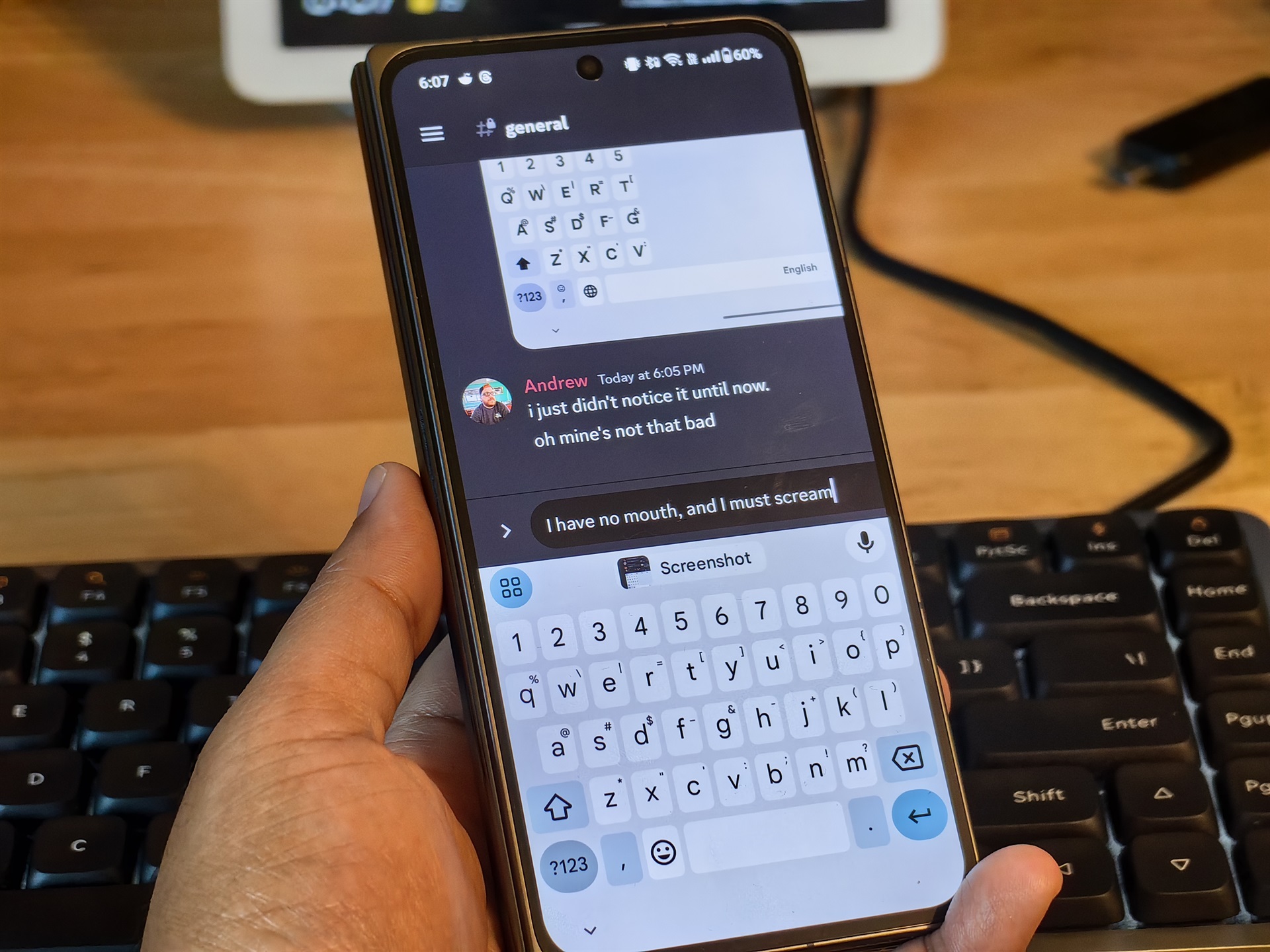 Using Discord on the OnePlus Open external screen