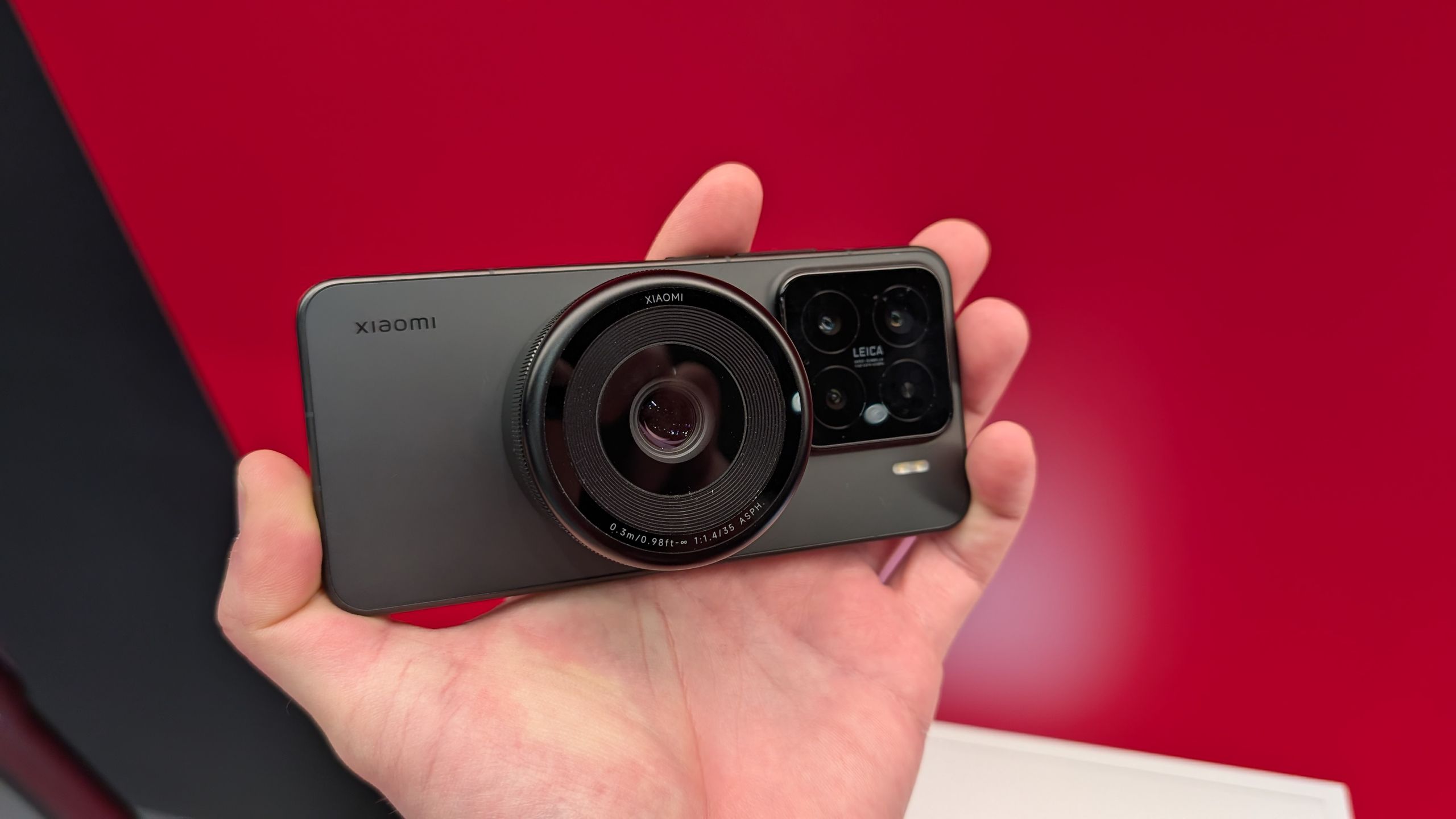 I just tried this camera phone that uses magnets to attach lenses at ...