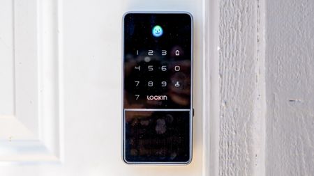 Lockin Veno Solar smart lock