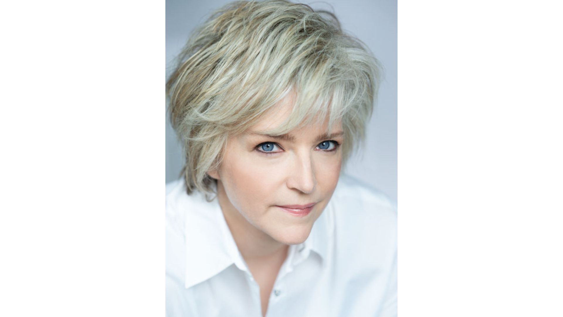 A headshot of crime author Karin Slaughter