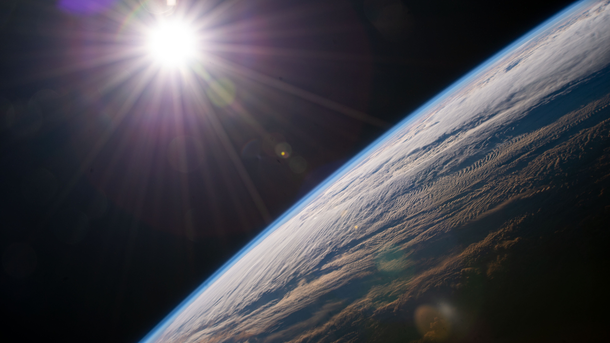 Why is Earth's day 24 hours long (and how did the sun keep it from being  longer)?