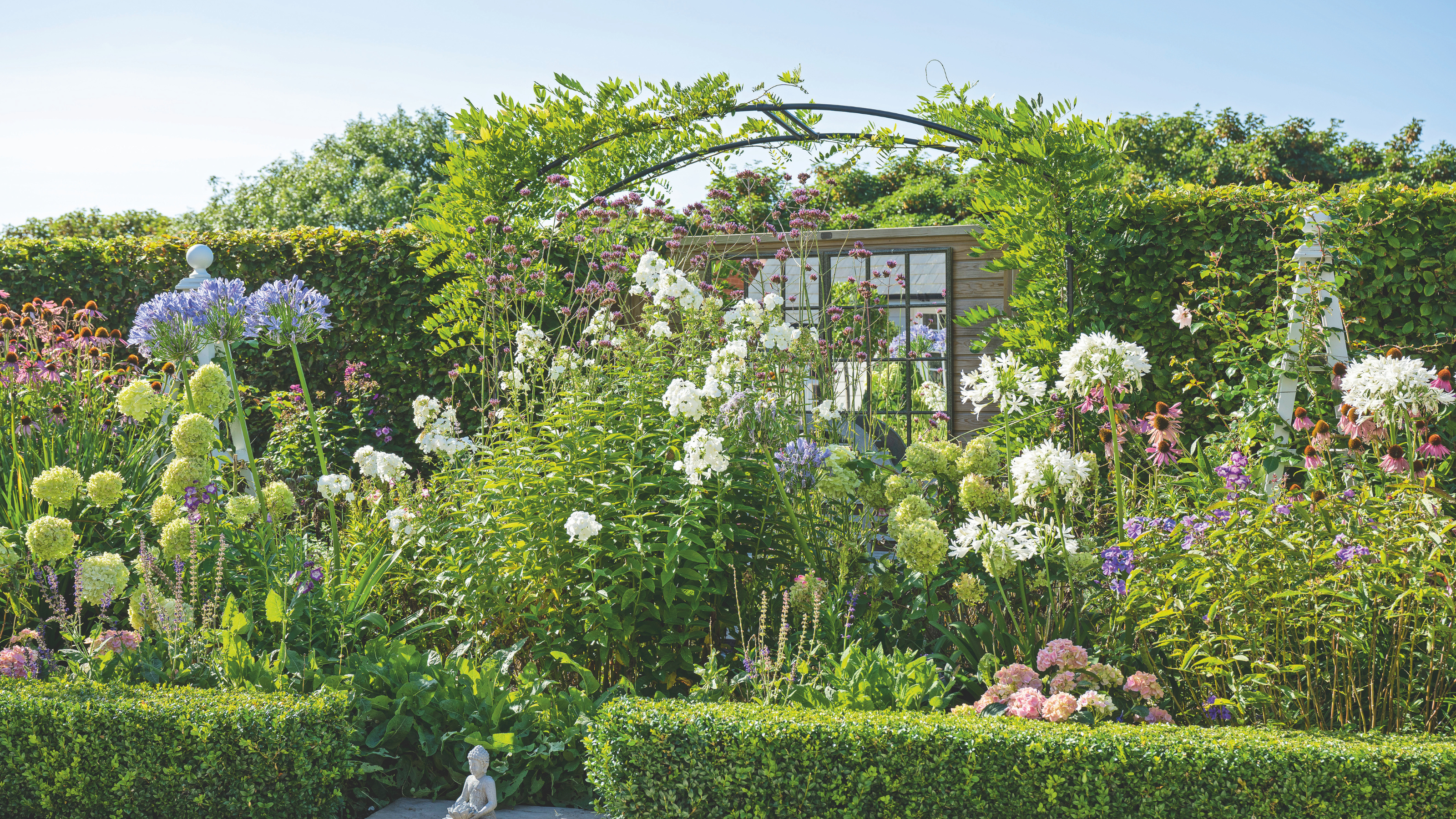 Cottage garden in full bloom
