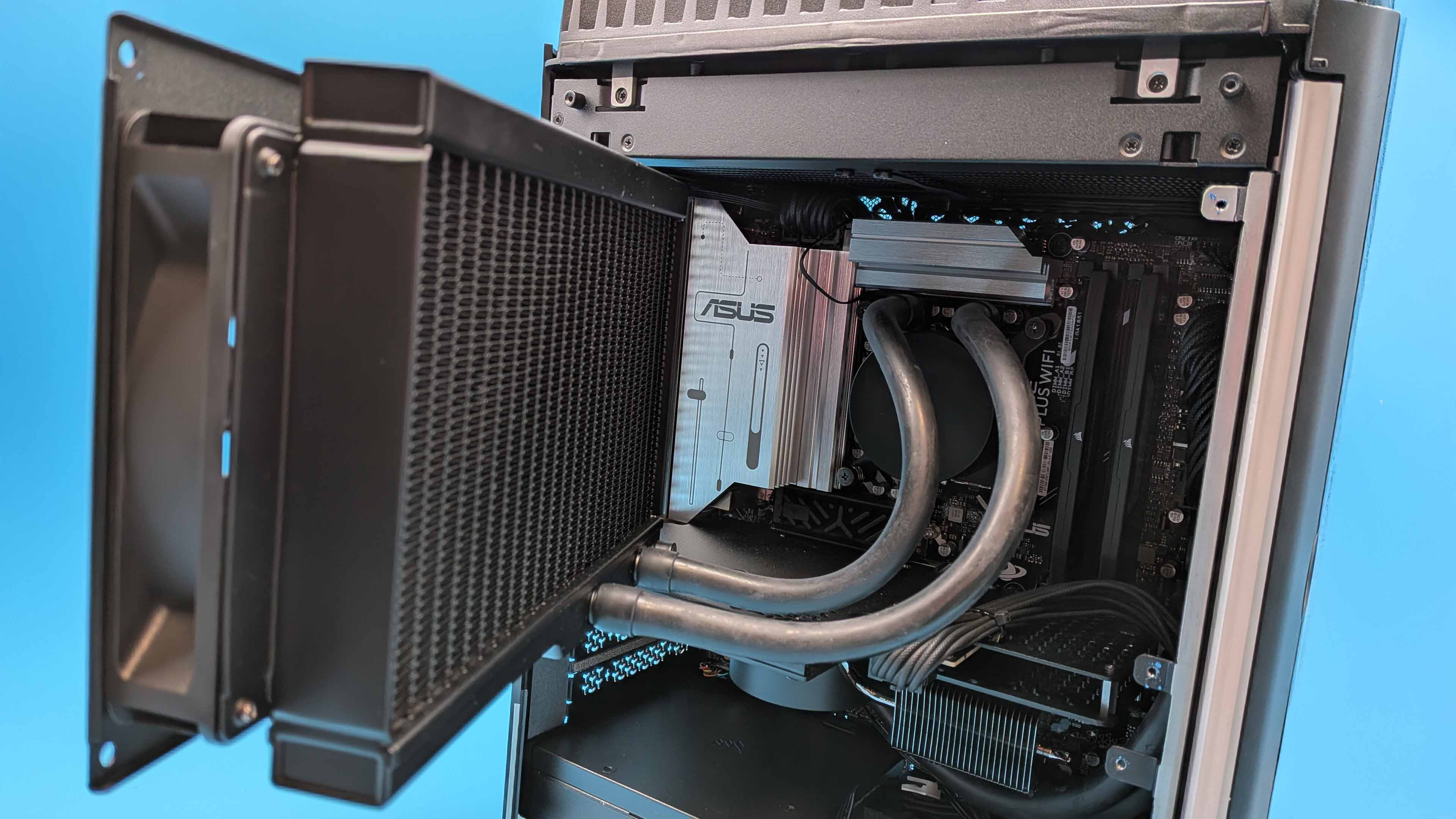 Corsair One i600 gaming PC