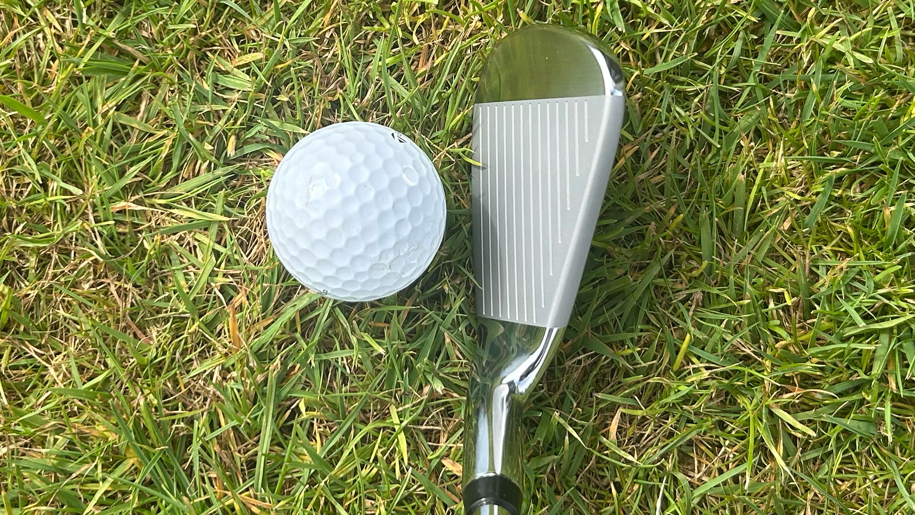 Photo of the MacGregor MT-86 Pro Irons behind the ball