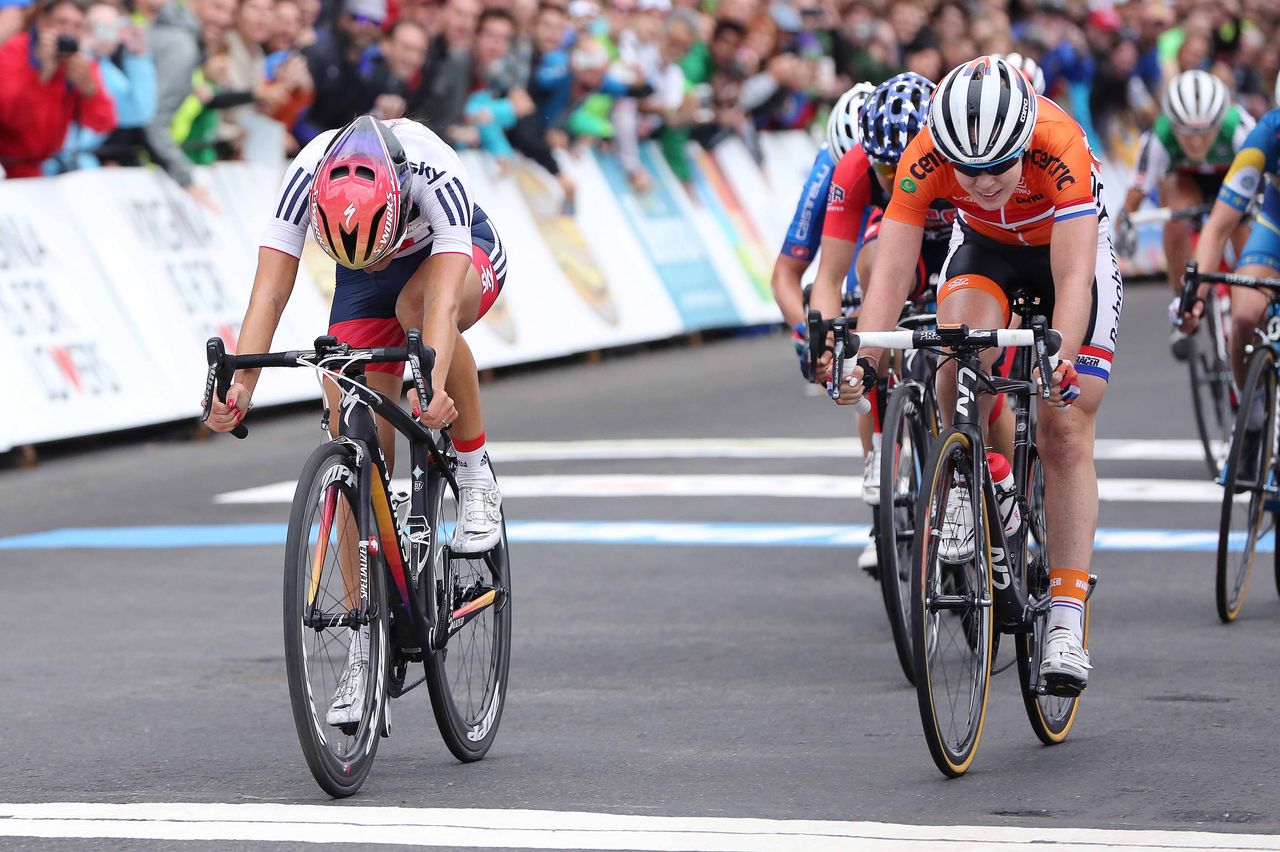 Elizabeth Armitstead (Great Britain) wins the sprint
