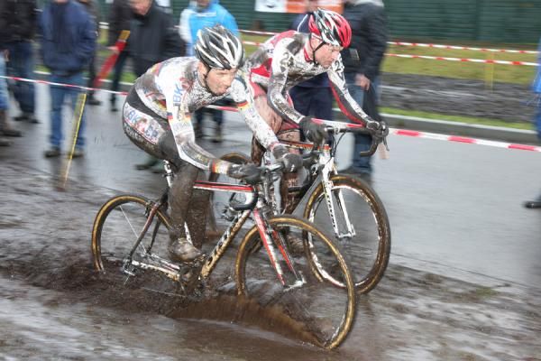The riders faced a very wet, sloppy parcours in Surhuisterveen.