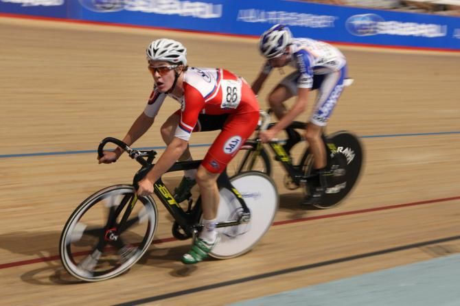 Callum Scotson took gold in the under 19 men&rsquo;s 25km points race