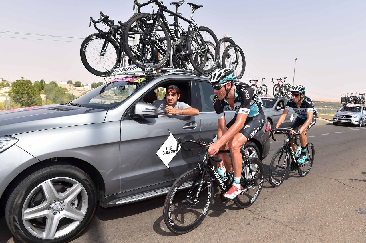Stijn Vandenbergh goes back to the car