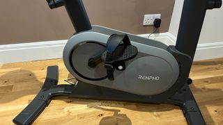 Renpho AI Smart Bike flywheel and pedal