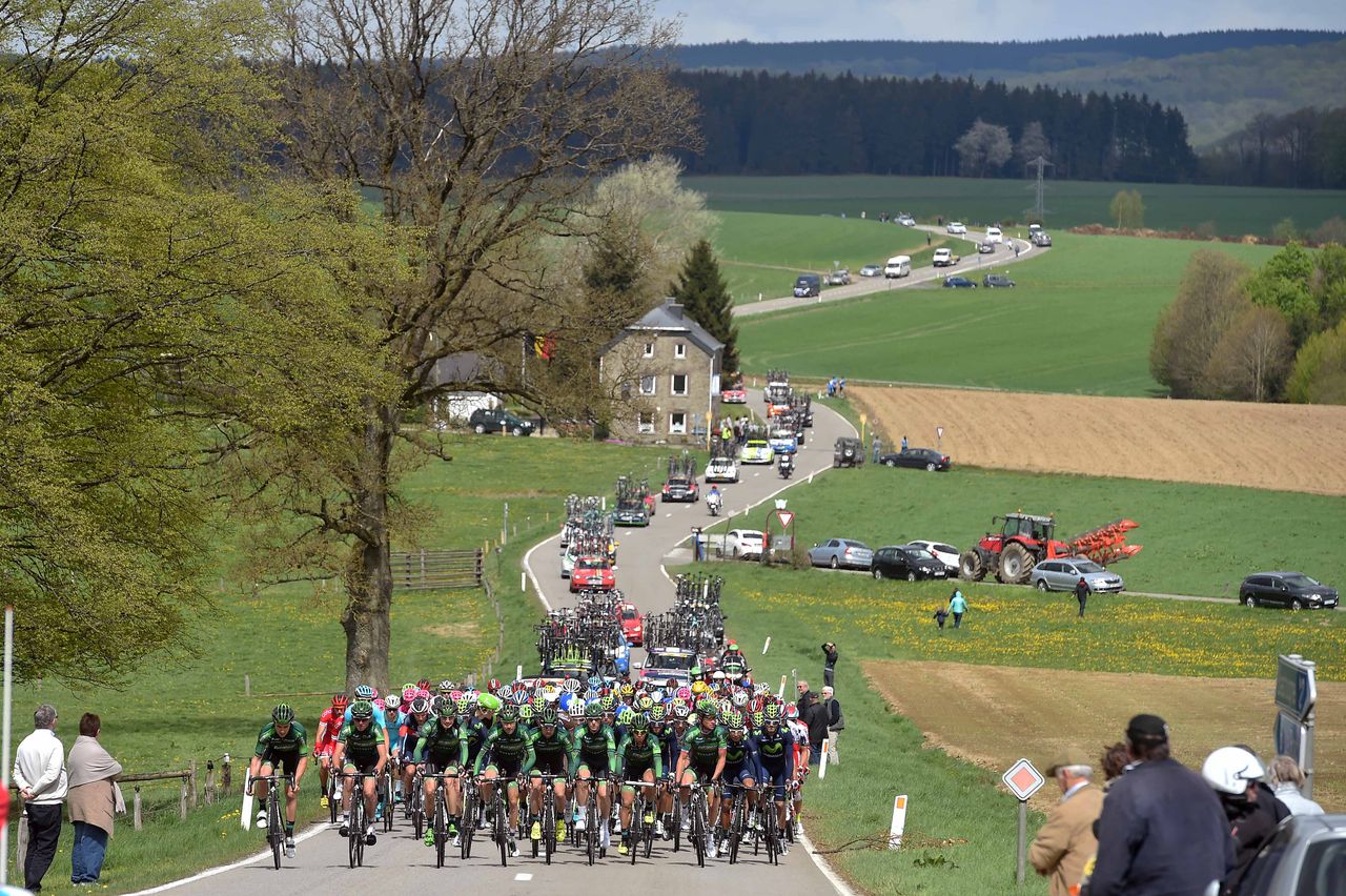 Europcar all over the front of the race at the C&ocirc;te de la Roche-en-Ardenne