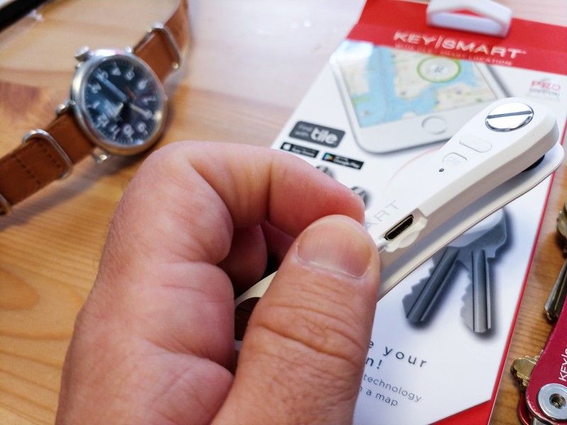 KeySmart Pro
