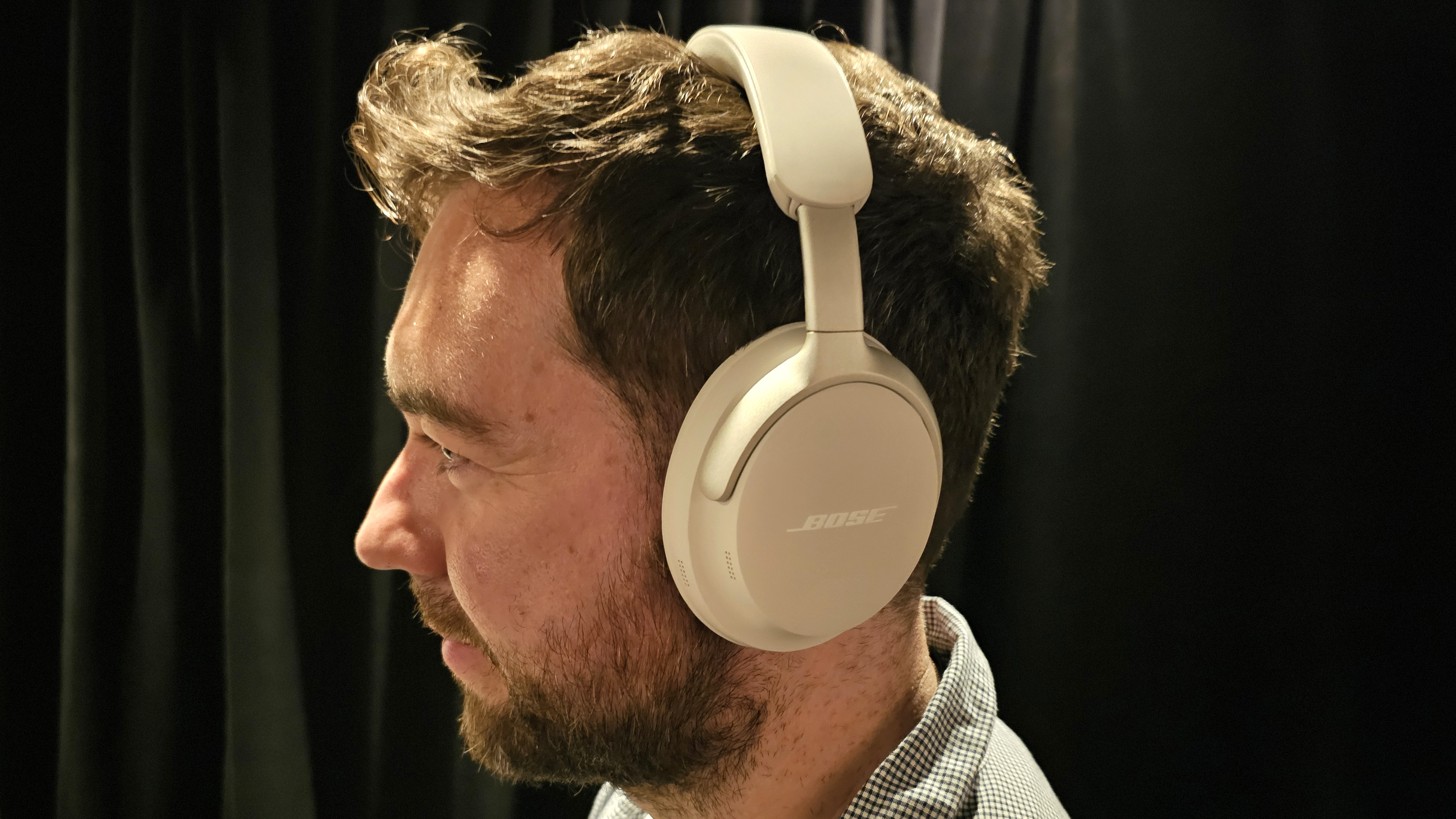 Get Bose's latest QuietComfort Ultra headphones at their lowest