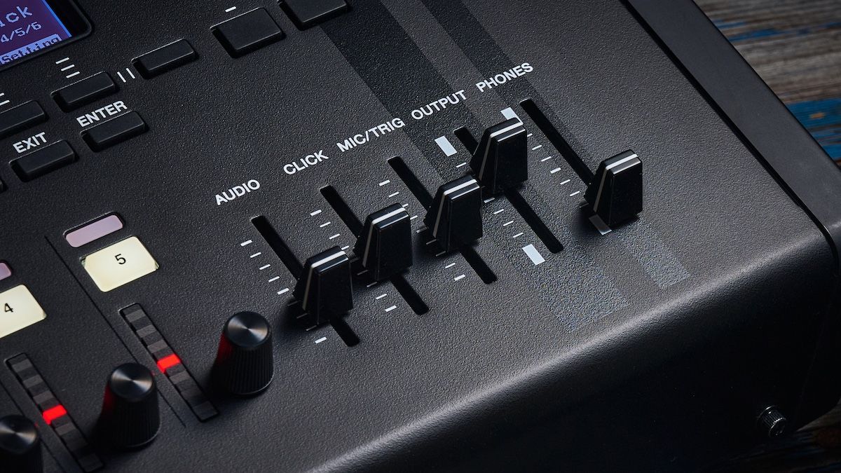 Close up of the Yamaha EAD50 mixer