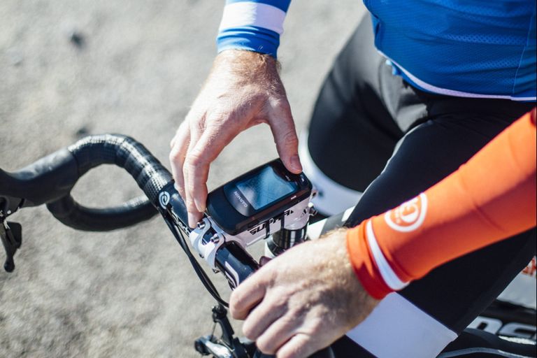 garmin touch screen bike computer