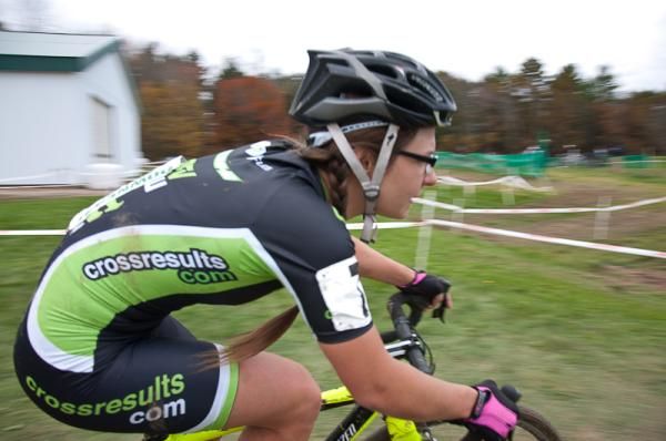 Britlee Bowman (Crossresults.com p/b JRA Cycles)