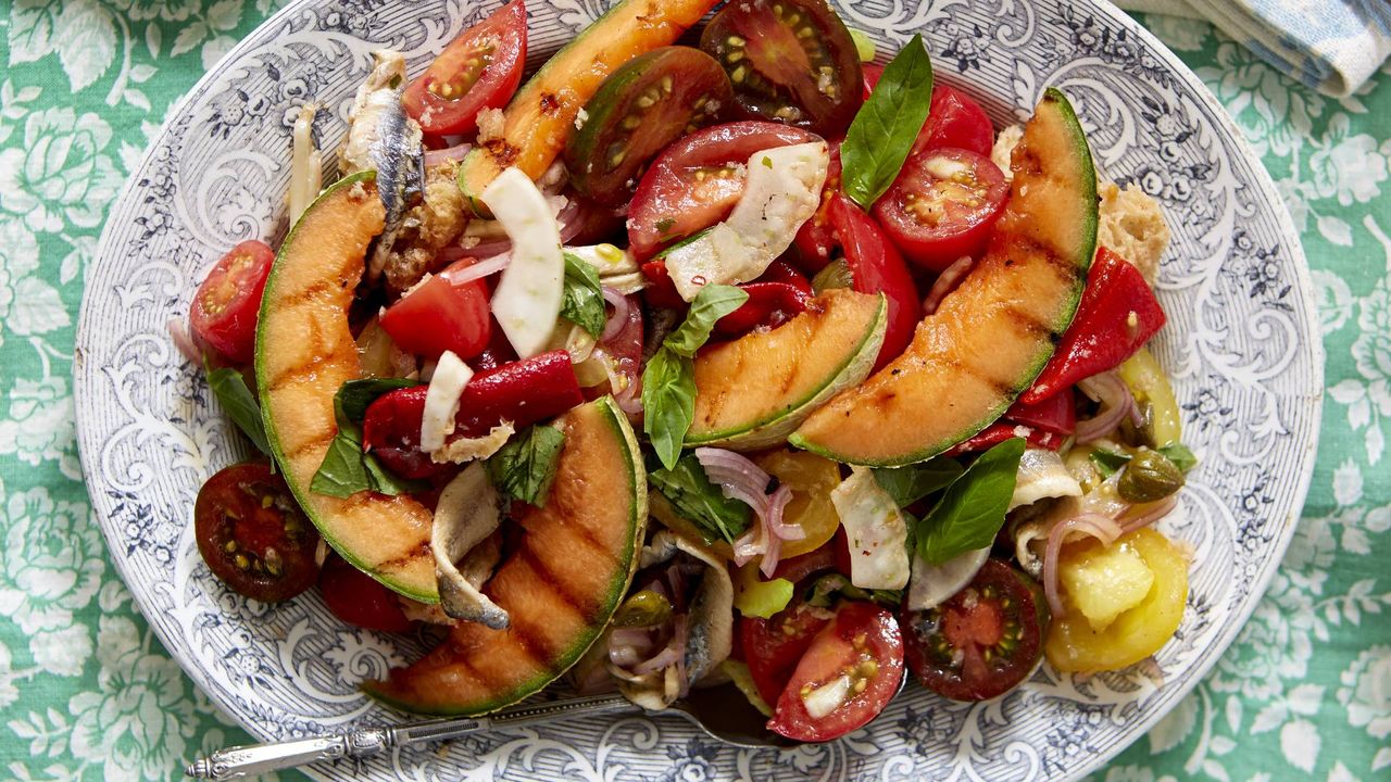 panzanella salad with melon and tomatoes