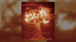 First test explosion of atomic bomb, Alamogordo, New Mexico, USA, 1945.
