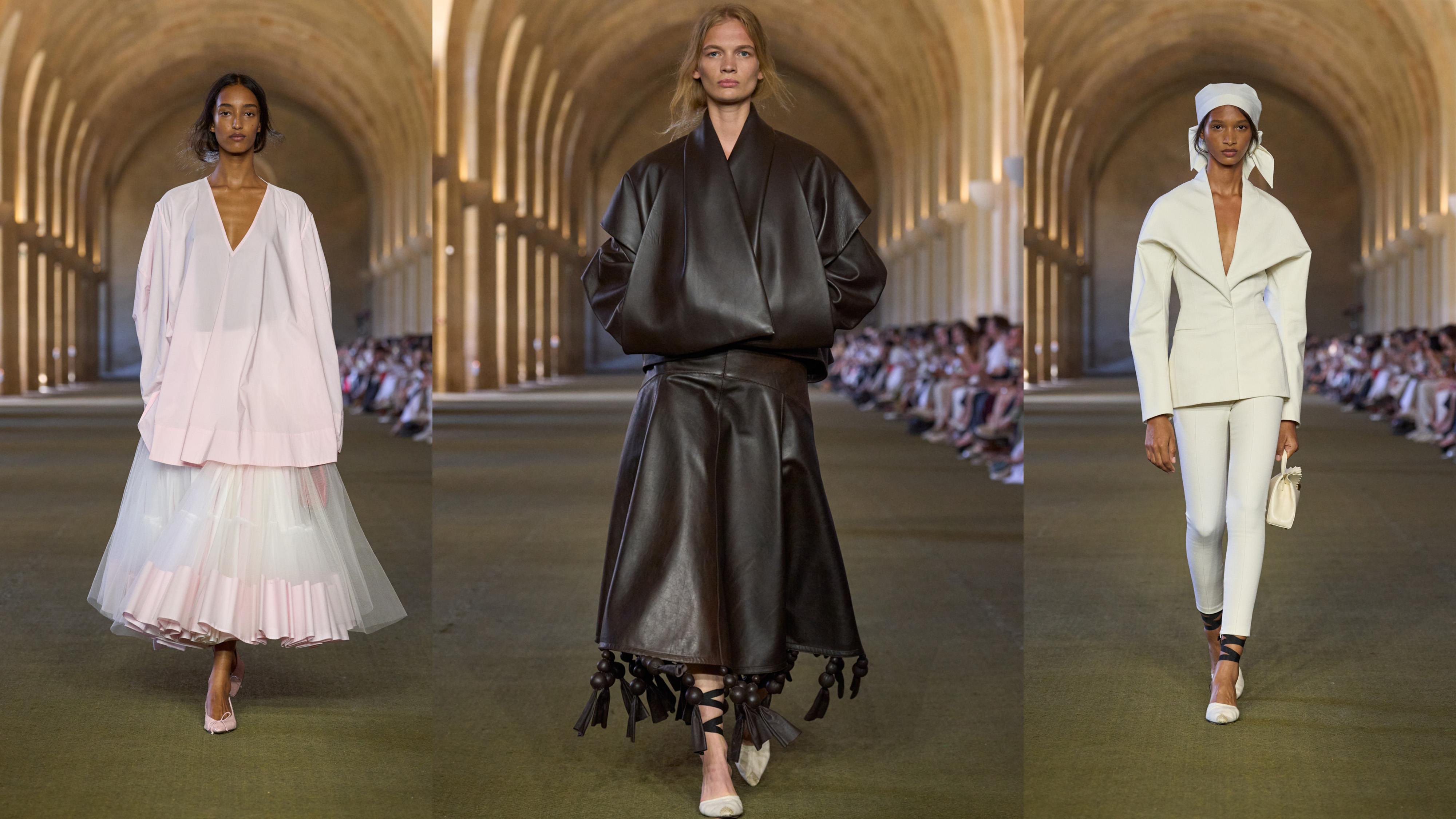 A woman in a pink top and skirt walks the jacquemus s/s 26 show.