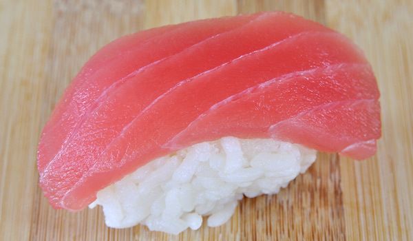 tuna shushi