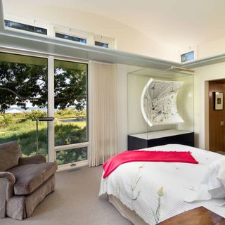 barack obama home marthas vineyard master bedroom