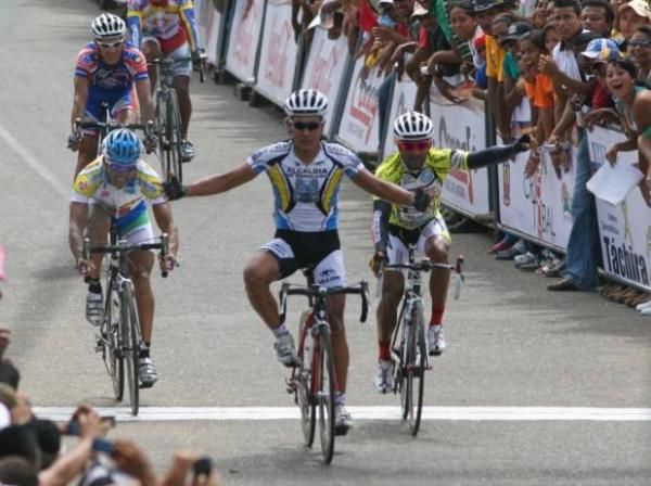 Miguel Chacon (Alcaldia de Maracaibo) winner stage 2 in Mantecal city