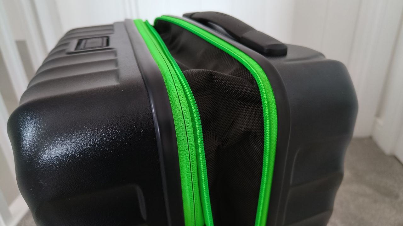 Tumi Razer International Expandable 4 Wheel Carry-On Luggage