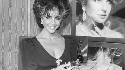 Elizabeth Taylor owned the Prince of Wales brooch, but how?