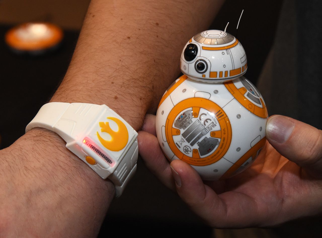 BB8 force band.jpg