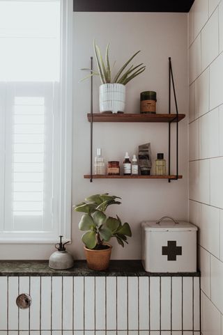 Terrace Bath Shelves