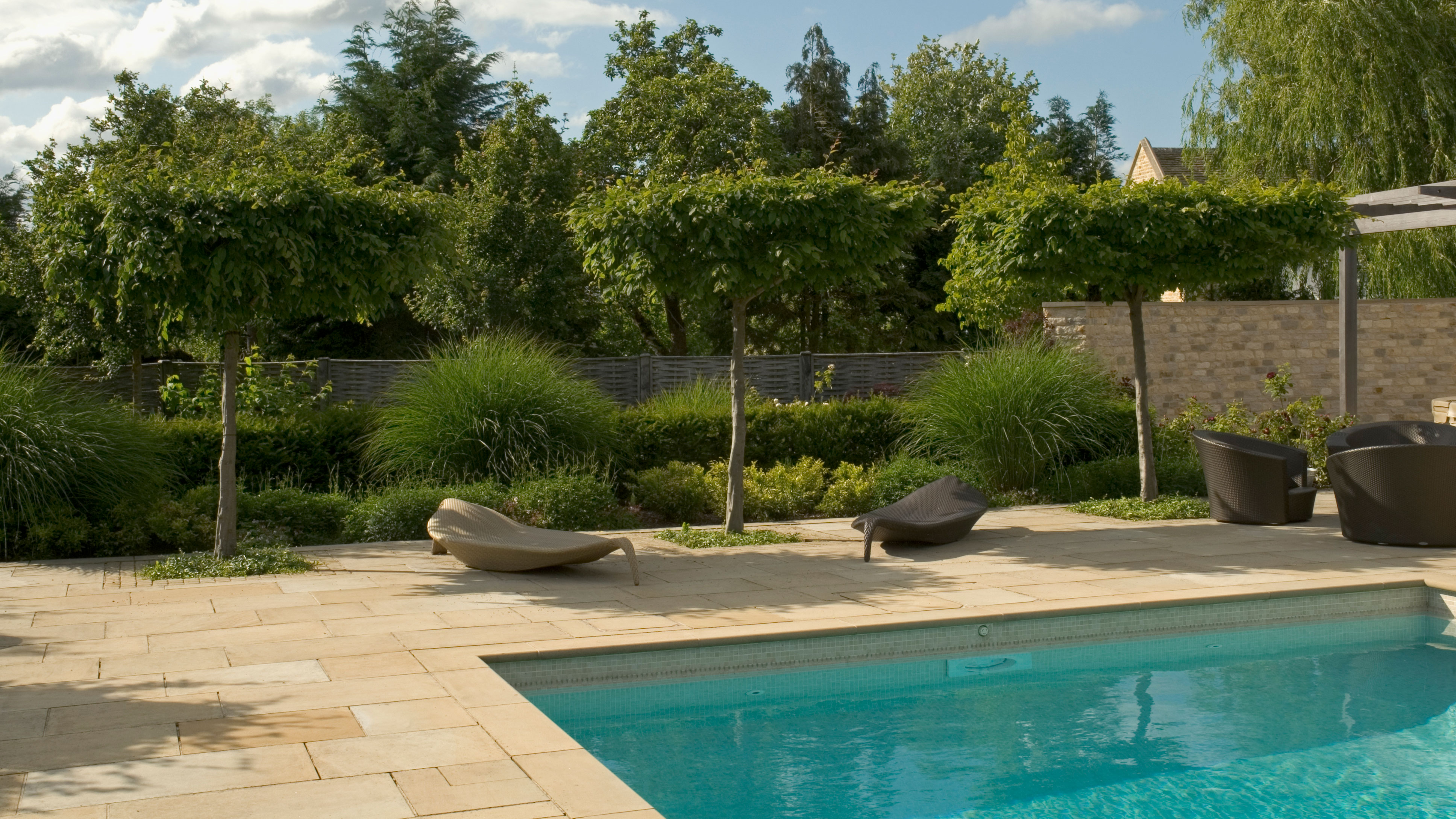 Pool Landscaping Ideas – the best materials to use in and around a